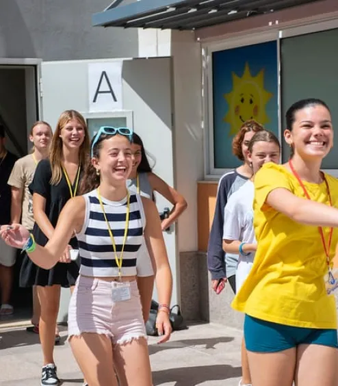 Escuela para Jóvenes Escuela para Jóvenes
